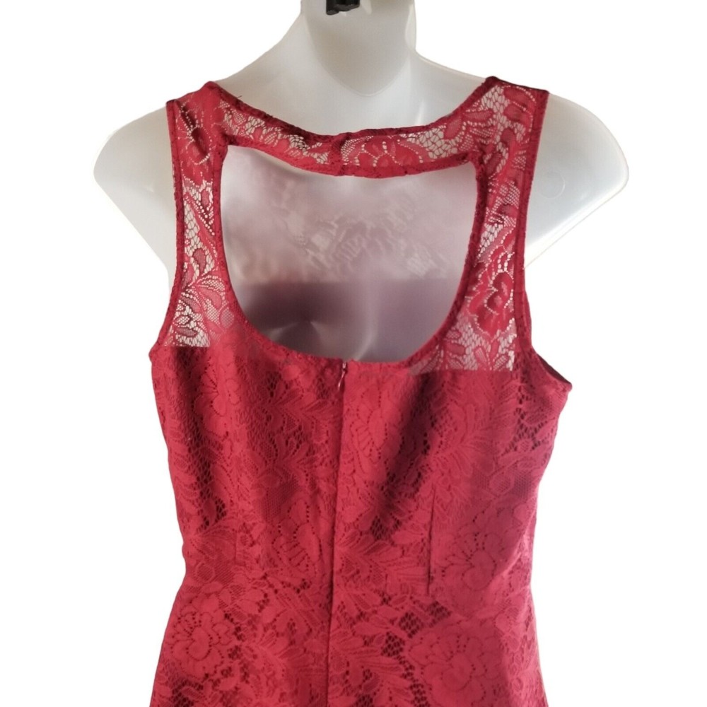 BB Dakota Red Fit & Flare Mini Dress Crew Neck Lace Open Back Women's Size 6 - Picture 3 of 16